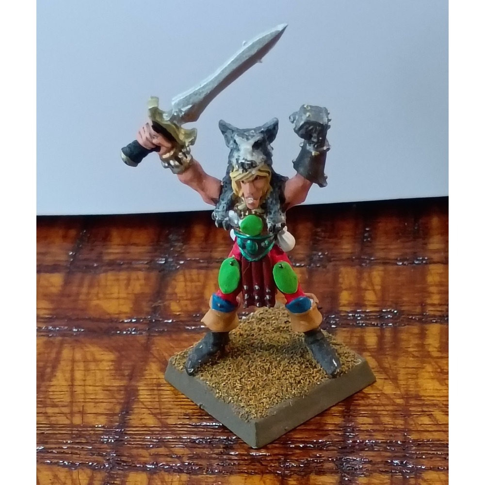 Vintage 1984 Citadel Warhammer Metal Barbarian Miniature‎ Wolf Pelt Hero Painted